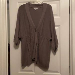 Kim Rodgers grey sweater